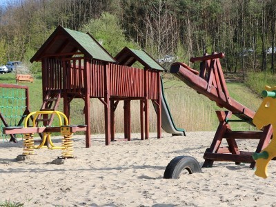 Дачный досуг на детской площадке